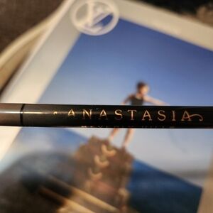 Anastasia Beverly Hills Microstroke Brow Pencil